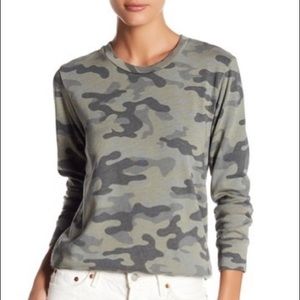 Sundry Camo crew neck sweater size 0